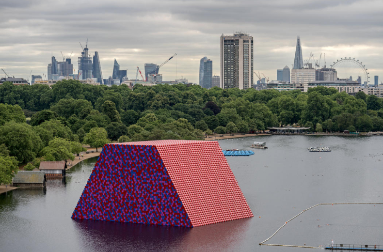 The London Mastaba Ph. Wolgang Volz